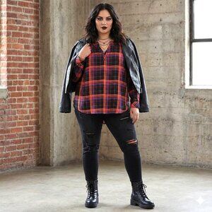 Torrid Shimmer Plaid Tunic Top - Grunge Glam Split Neck - Plus Size 2 (2X)